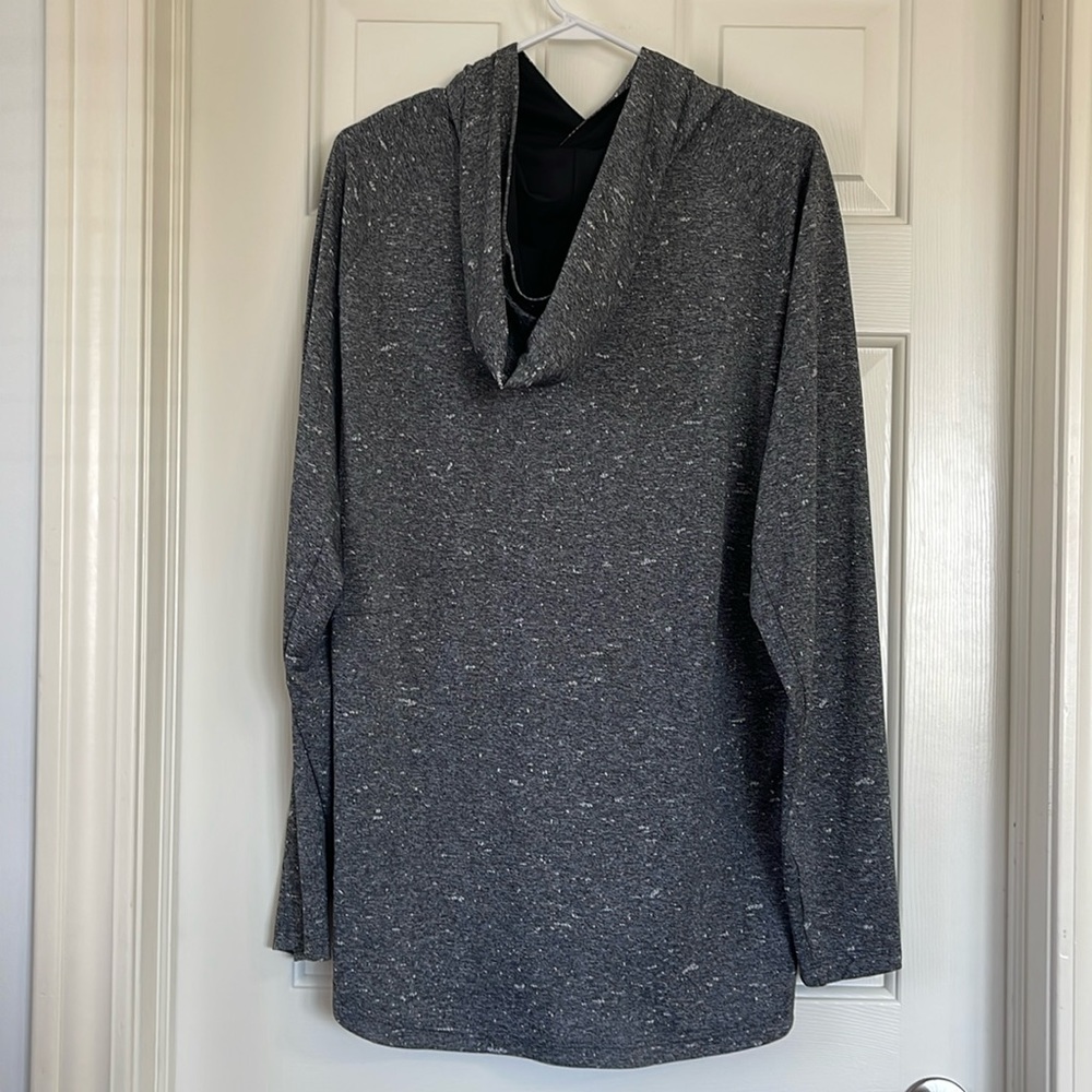 lululemon athletica Men’s Heathered Dark Gray Long-Sleeve Hoodie - Picture 6 of 8